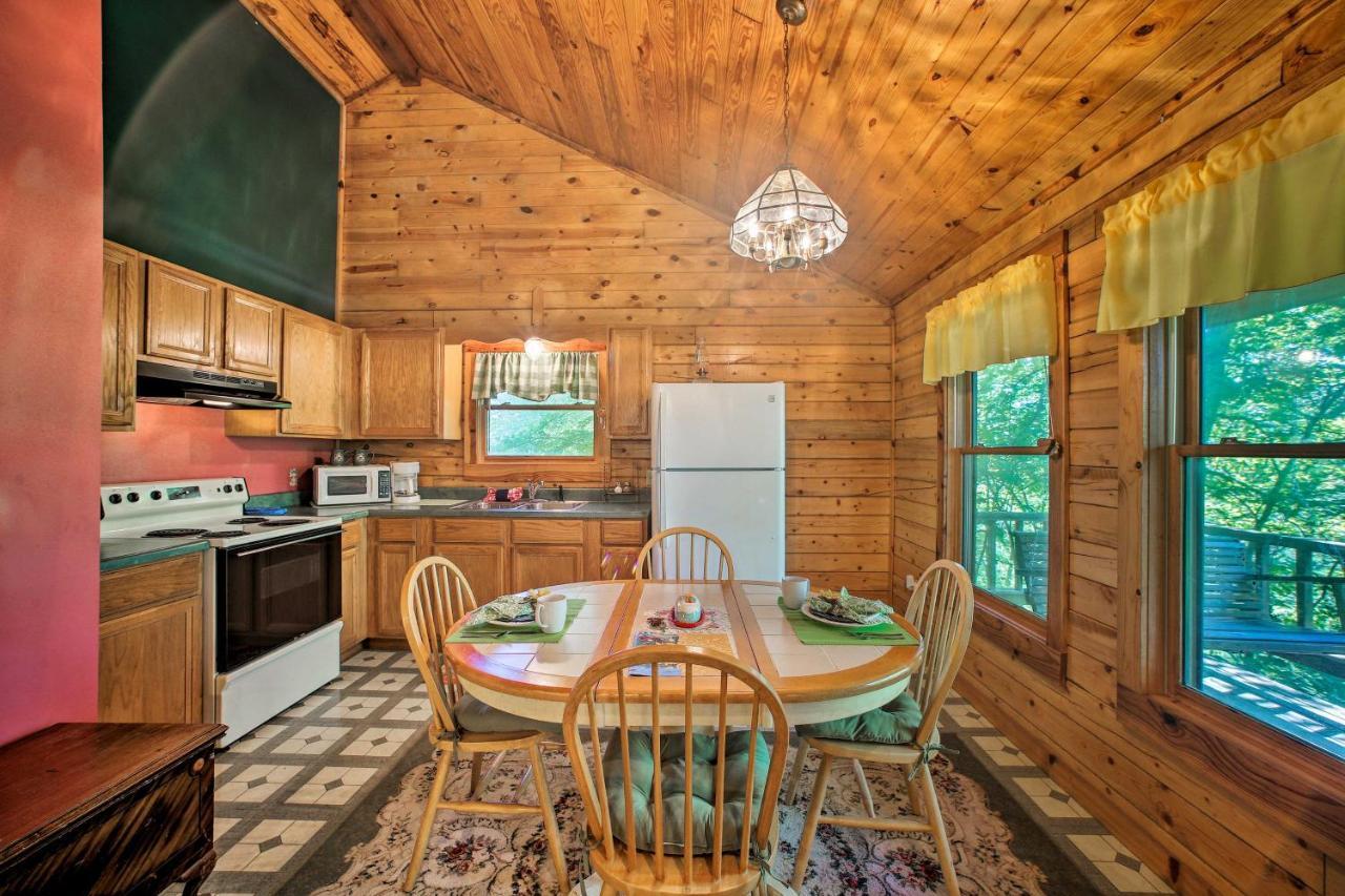 Eureka Springs Studio With Deck, Views And Bbq! Екстер'єр фото