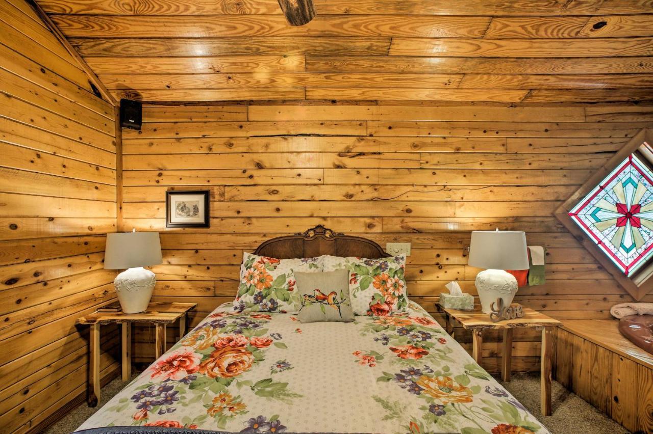 Eureka Springs Studio With Deck, Views And Bbq! Екстер'єр фото
